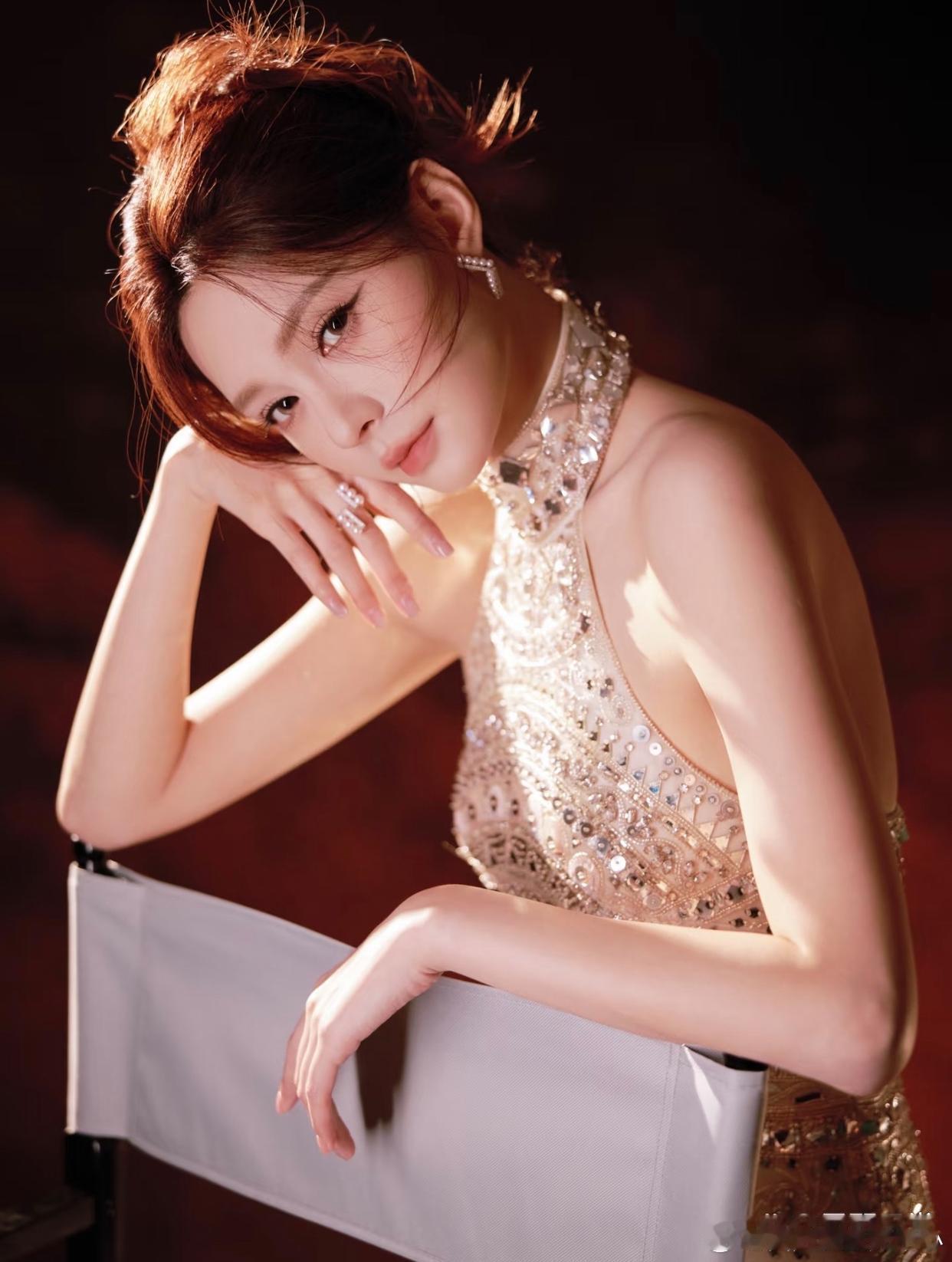 1.沈梦辰现在在芒果台的位置越来越稳，台里重点项目的主持资源基本都会优先给到她