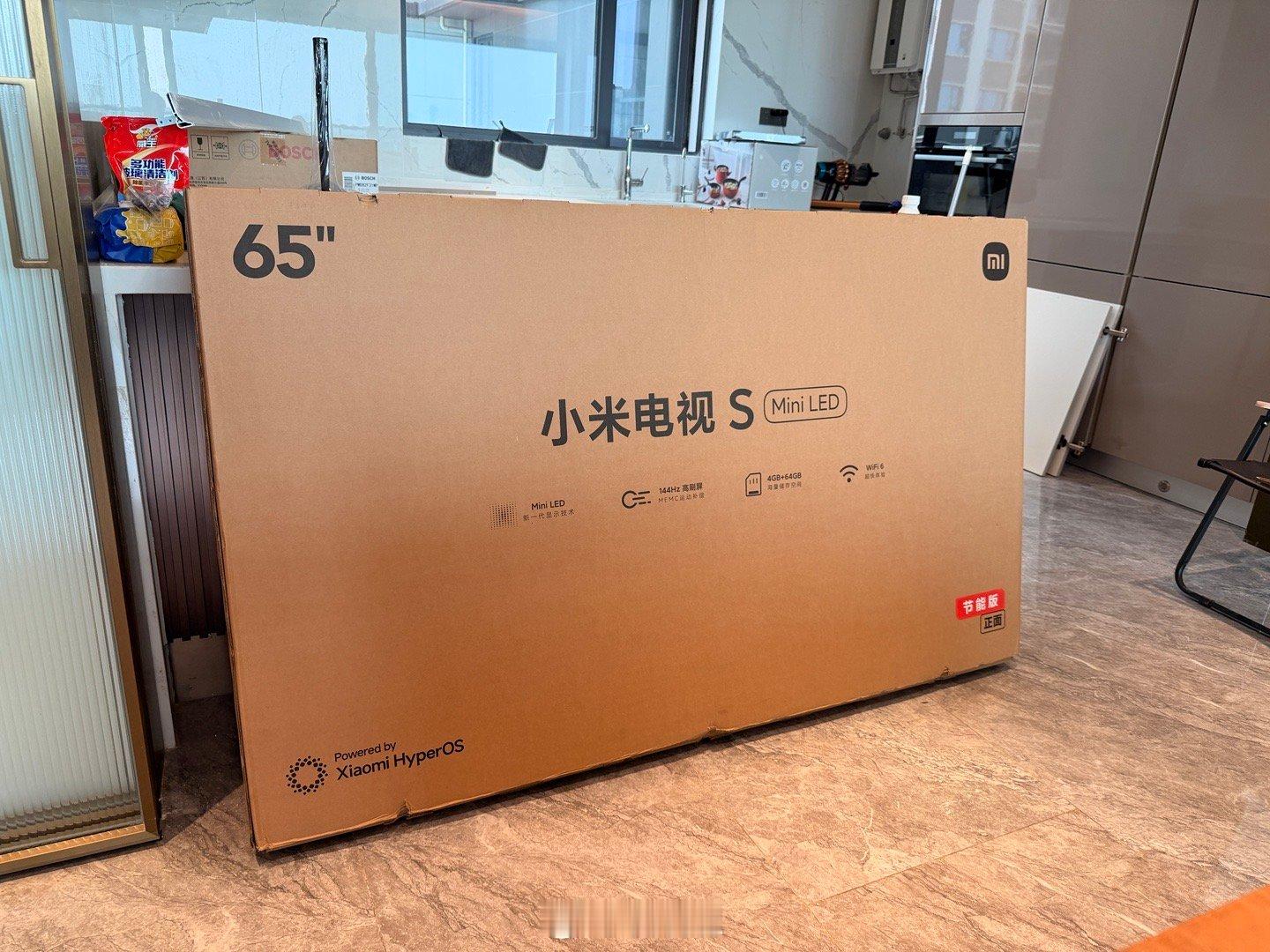 想在厨房看着电视学做饭，感觉电视买大了