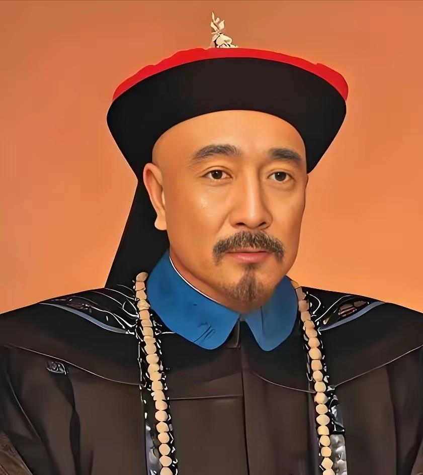 清朝时期，一县令设宴款待左宗棠，只有一盘花生米，左宗棠吃后却下令：此人品行不端，