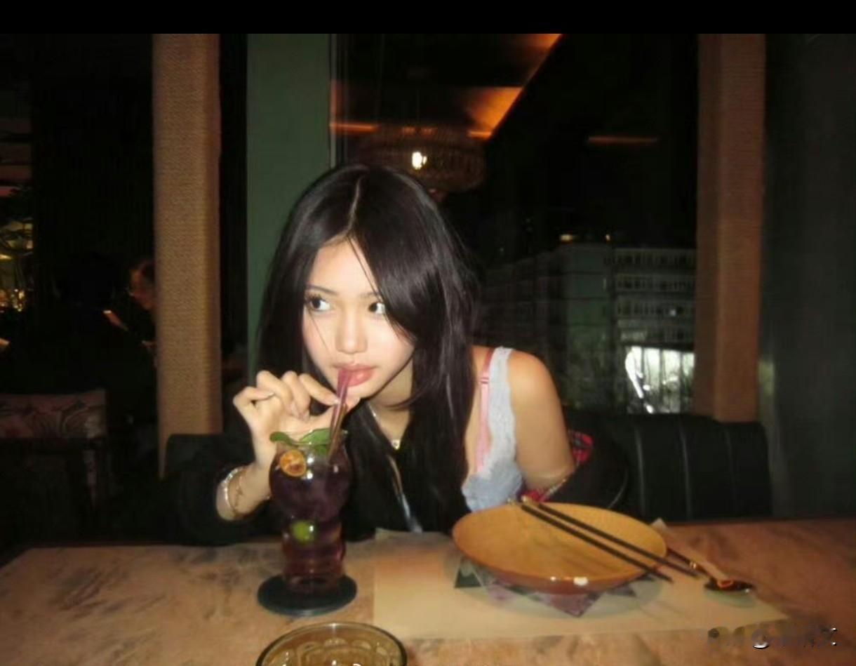 55岁钟丽缇喊女儿考清北，外籍学霸+北京别墅，母爱压根不分高低要说最近娱乐