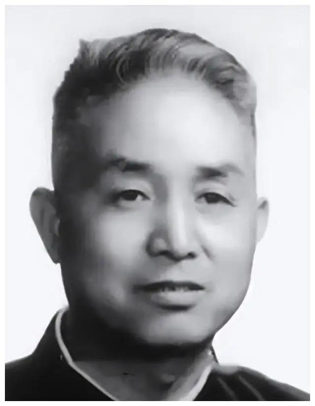 1942年，赵培宪被俘，日军捆住他的双手，把他押到训练场给新兵练刺刀，但被赵培宪