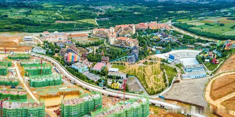 昆明近18个月各板块房价走势梳理&市场解读一、分阶段价格变化（2025上半年