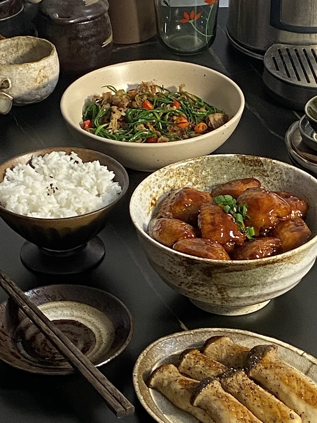 今日菜谱📜可乐鸡翅虾滑 沙葱肥牛 香煎菇🥢