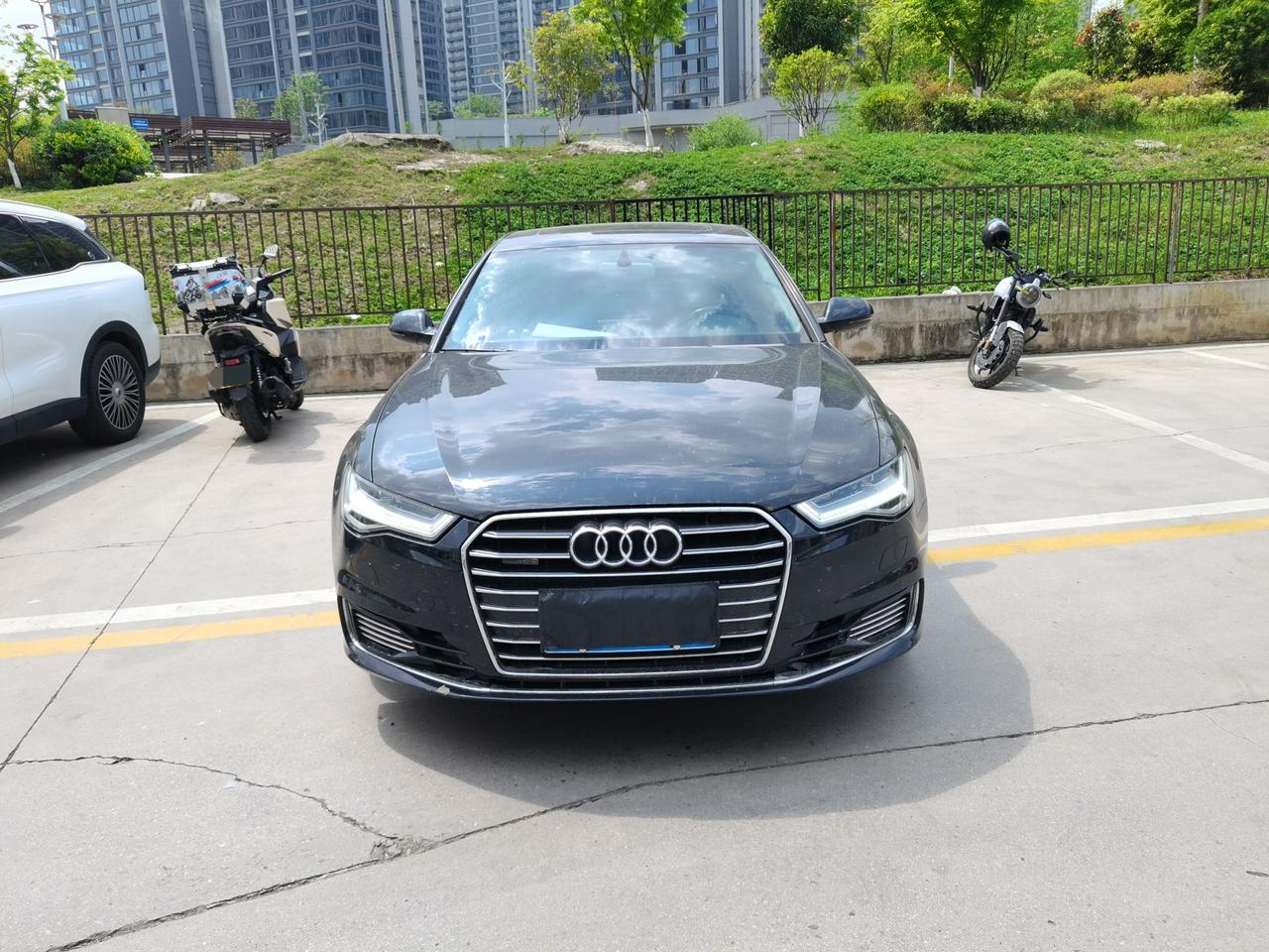 开了八年的奥迪A6L，现在还能卖多少钱？前两天验了一台奥迪A6L，2018年1