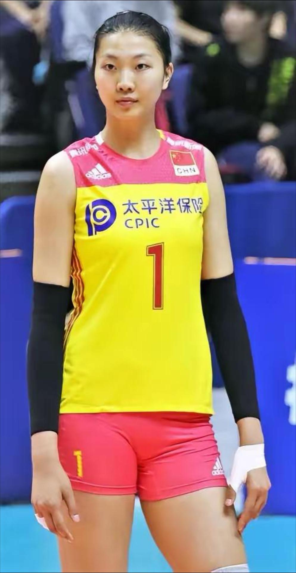 中国女排要做好亚锦赛的准备工作。世界女排联赛已经结束，土耳其冠军，巴西亚军，