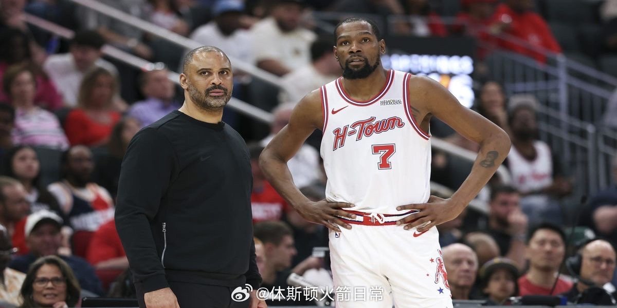 火箭队并不存在杜兰特问题。他本赛季的表现堪称NBA最佳阵容级别，而且他30+得分
