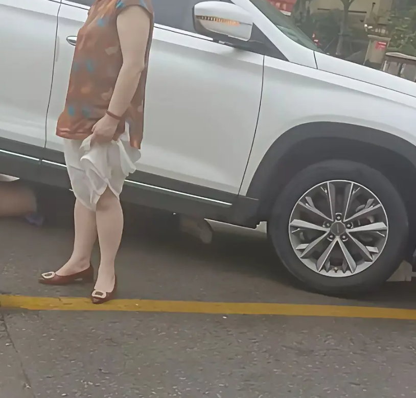 外卖小哥你就不能骑慢一点吗？？？？