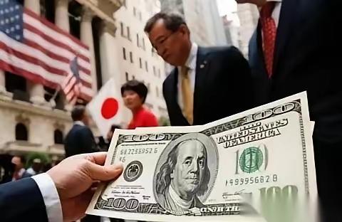 “中国不会抛售美债”，美财长刚嚣张直言，表示中国真的不敢抛售美债，便被狠狠给他上