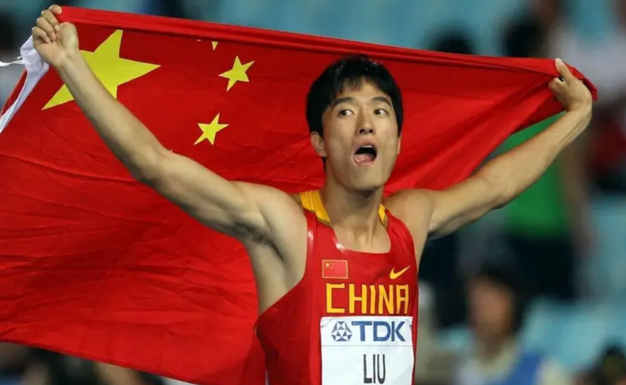 12秒88的世界纪录早就被人破了。但刘翔选的活法，到现在没人破得了43岁，和