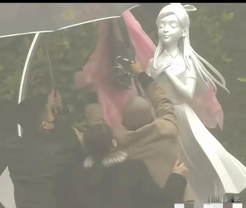 大S雕像终于曝光具俊晔历时一年，精心为爱妻设计的雕像终于揭开了神秘面纱，那一刻