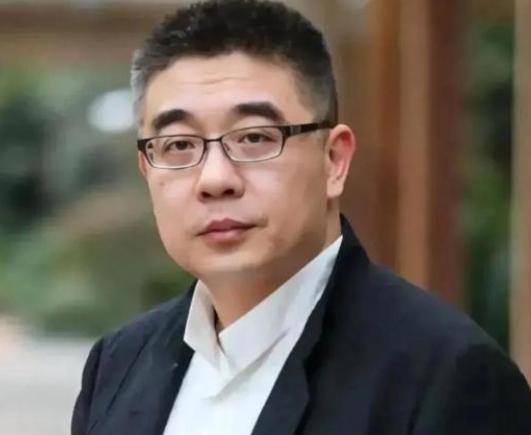 复旦大学钱文忠教授曾说：“我国的社会已经开始面临严重的问题，严重到让诚实守信，一