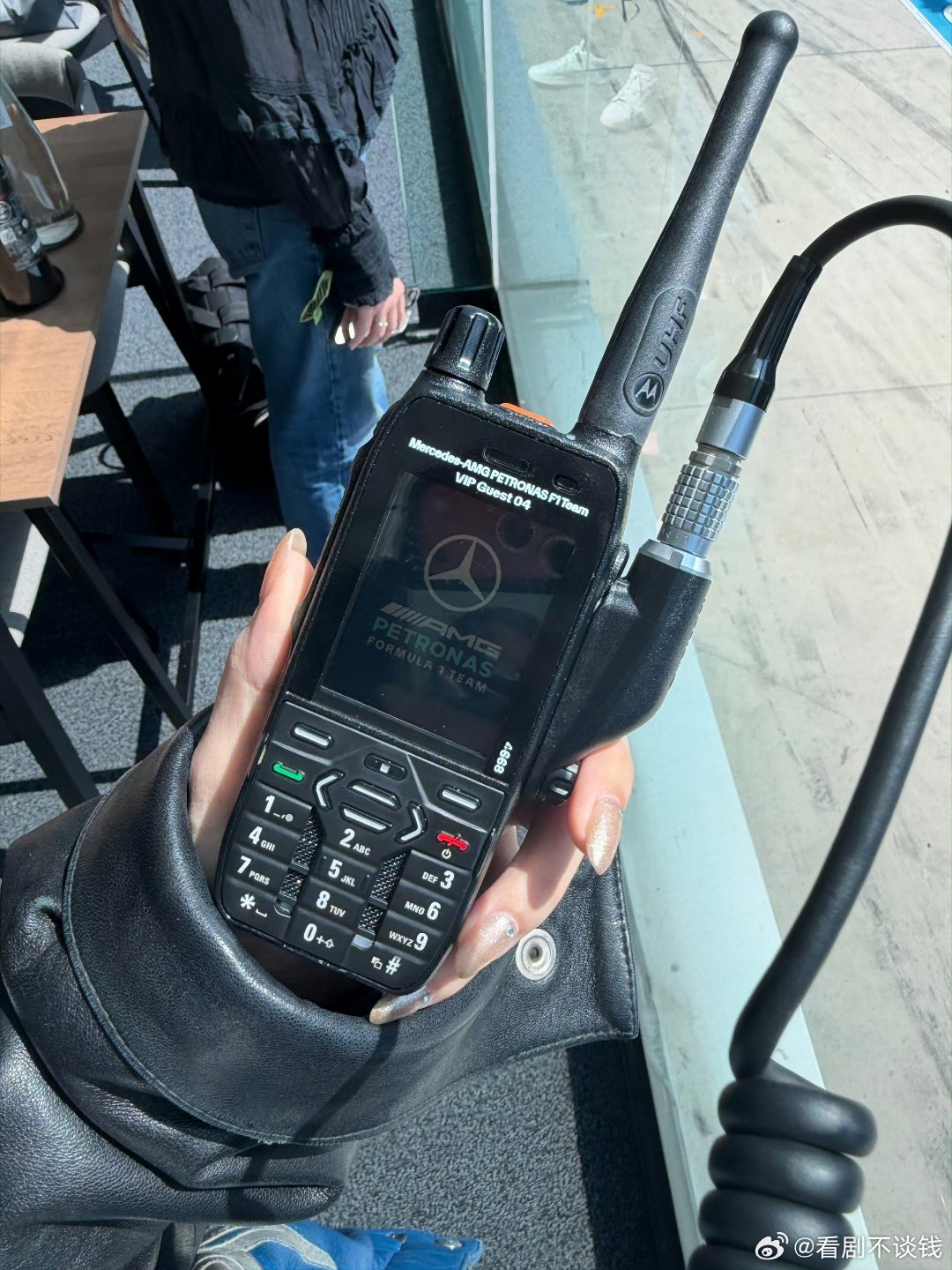 程潇F1观赛造型啊啊啊姐姐建模来的！💎般闪耀的美貌