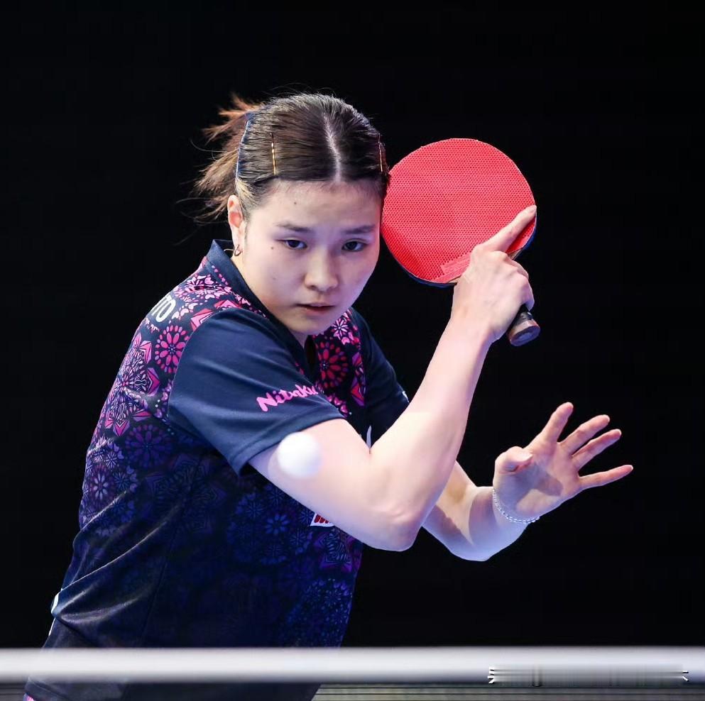 桥本帆乃香没抓住机会呀！以为伊藤美诚出局她能夺冠呢，看来还是高估她了！张本美和越