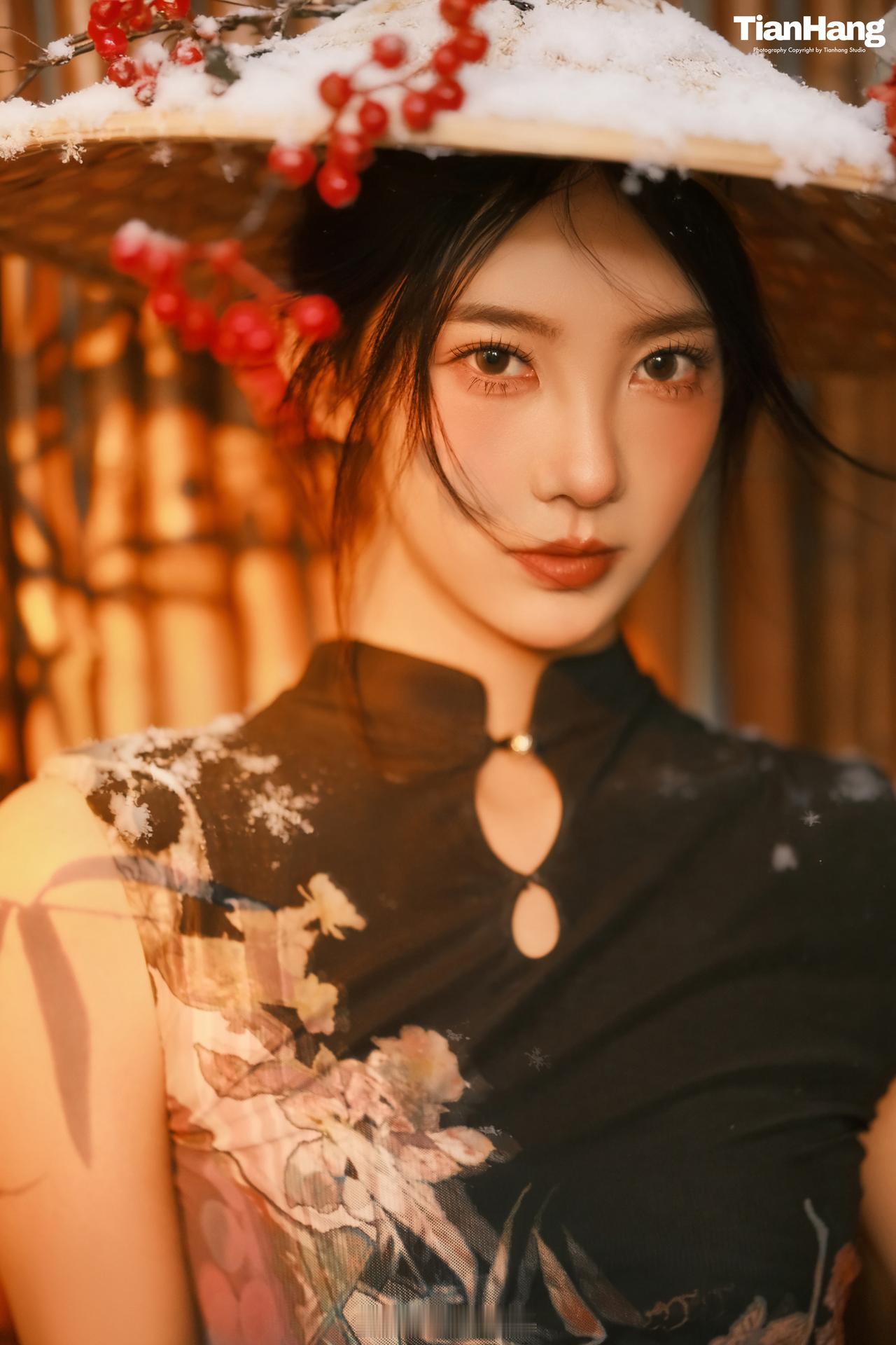 美女旗袍穿搭写真