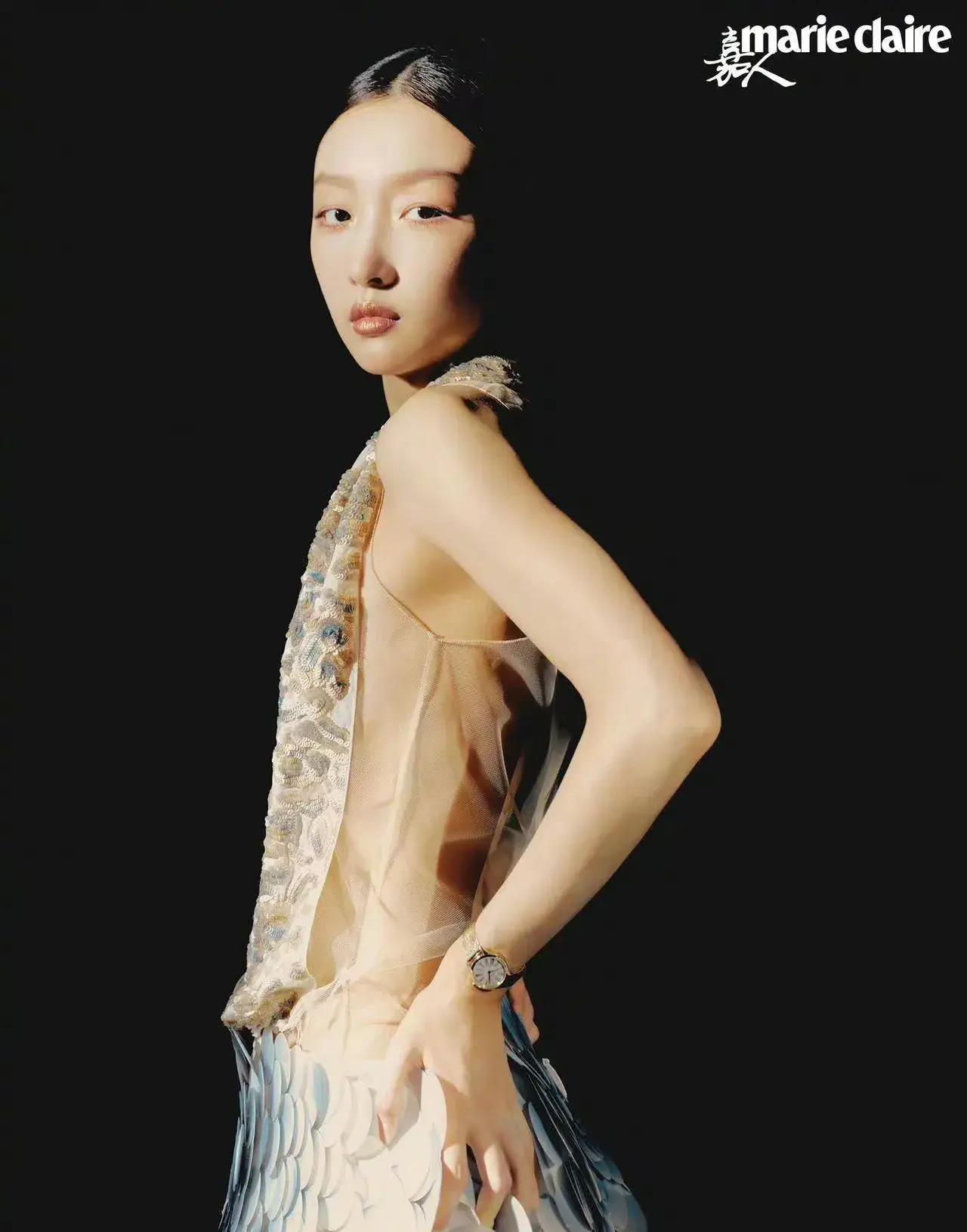 周冬雨真的是太美了，就这样的妙曼身材，人见人爱。