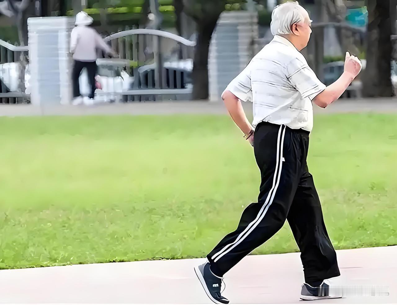 60～70岁，人生最关键的黄金十年一个60岁的朋友，每天走走路，他就认为自己