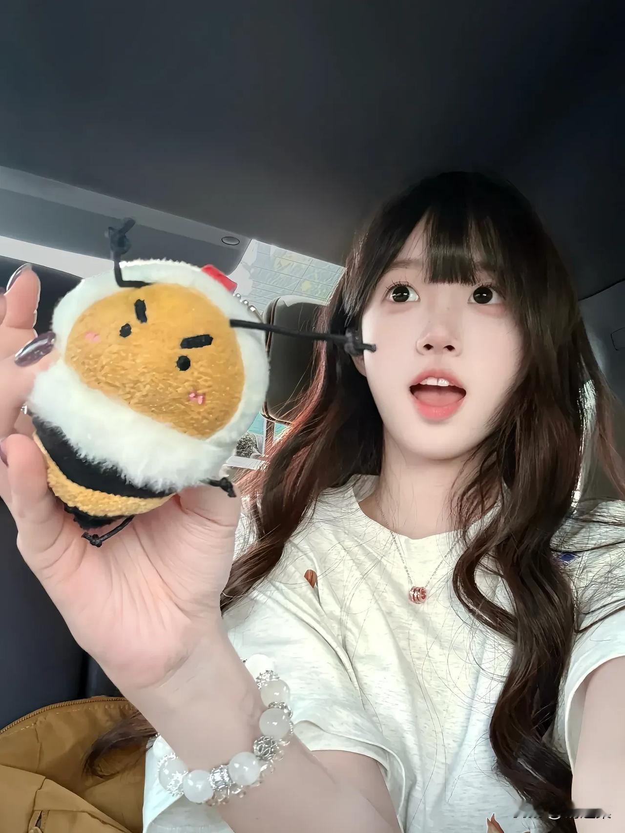 可爱蜜蜂挂饰，车内小确幸！🐝💖