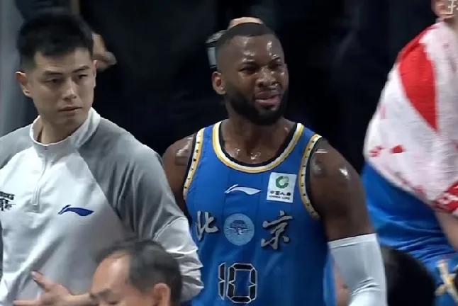 杰曼又拯救了许利民！不得不说，许利民的运气太好了，如果没有杰曼第三节的爆发，