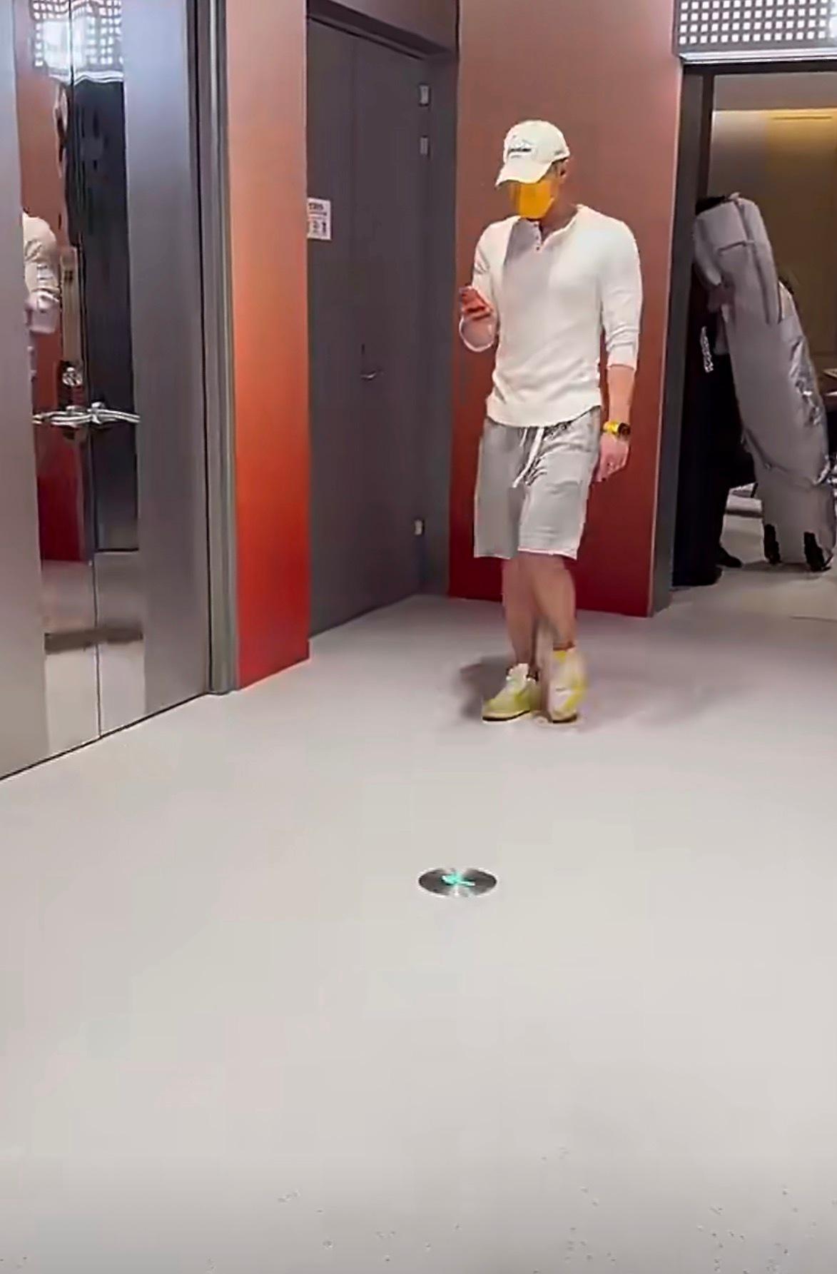 黄子韬没等徐艺洋，这糖太上头！家人们谁懂啊！黄子韬没等徐艺洋这一幕，直接把我