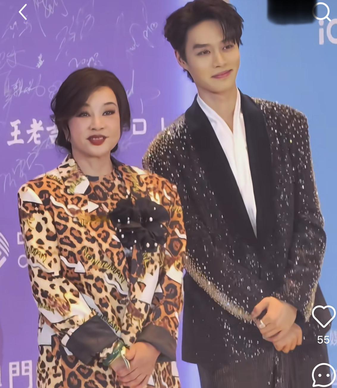 果然凡事就怕对比，发现没，刘晓庆和柯淳一起走红毯，立马能看出来他和柯淳之