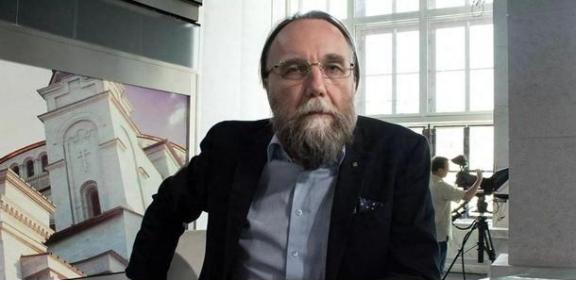 普京智囊做出预言：下一个爆发战争的地方不是台海，也不是南海！杜金这人说话可不是瞎