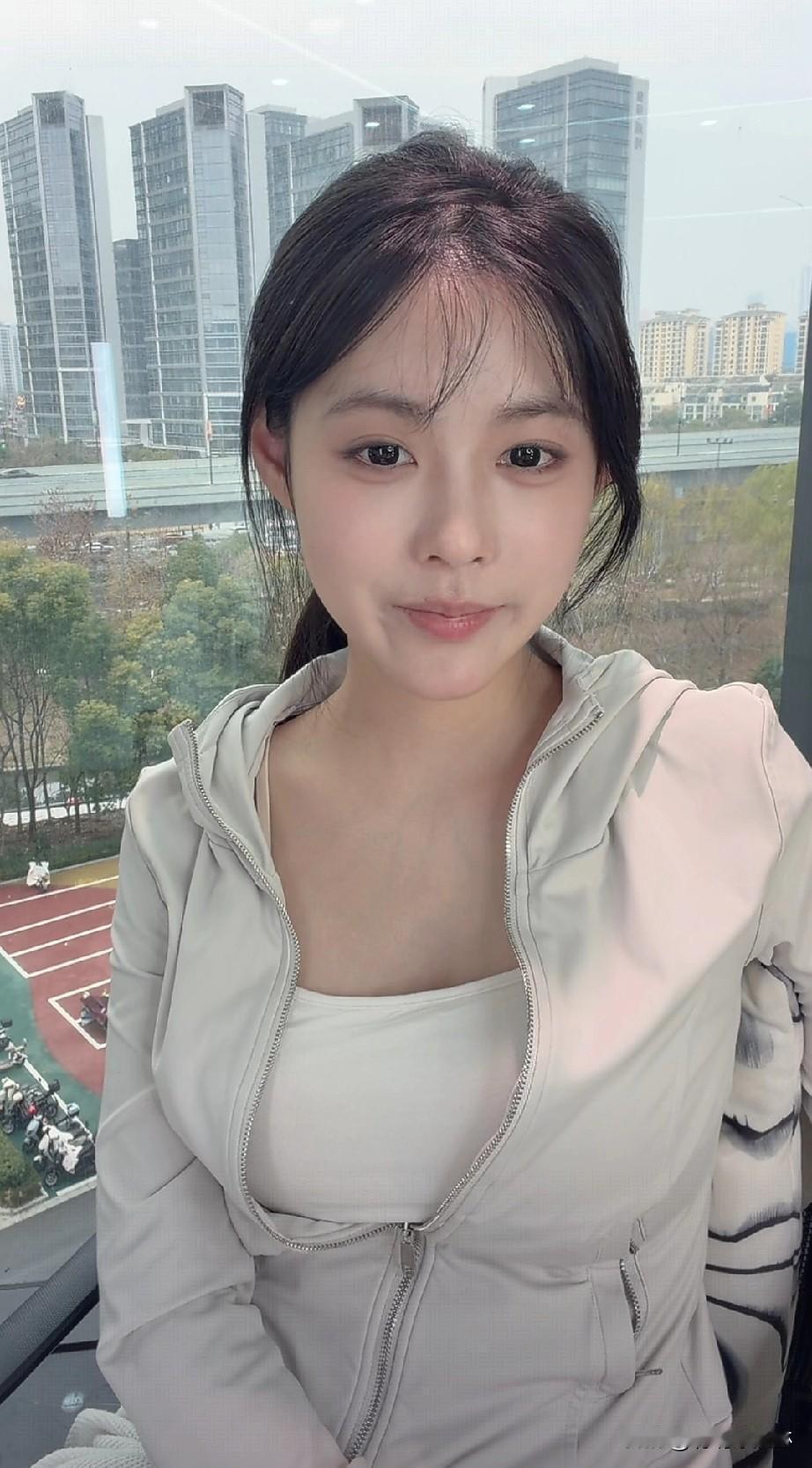 要把温柔跟可爱藏起来，留给喜欢的人