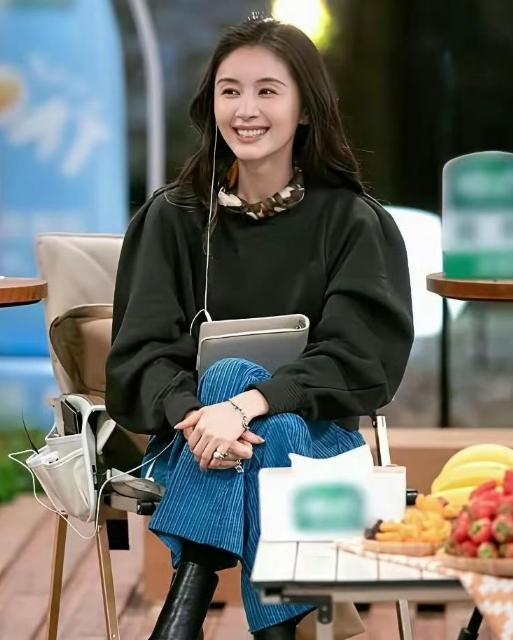 贾乃亮应该后悔了吧想当初如果跟她结婚，娃应该都有几个了​​​笑死，王子文