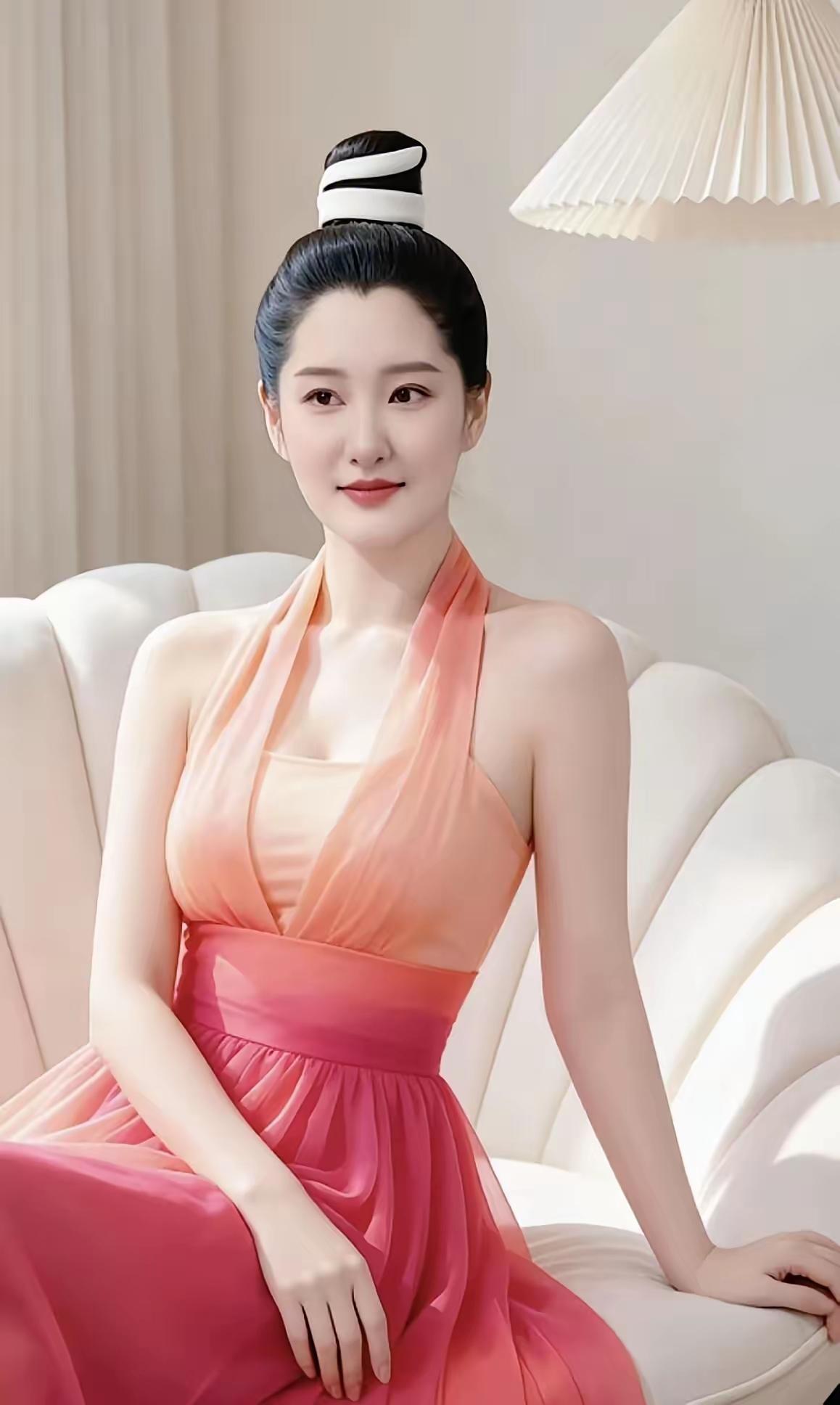 这颜值比刘亦菲还美，仙子下凡，谁不心动。