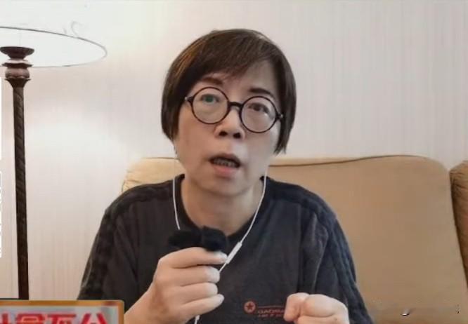 黄智贤吹嘘陈幸妤媒体人黄智贤今天（21日）在节目中大肆吹嘘陈水扁的女儿陈幸妤