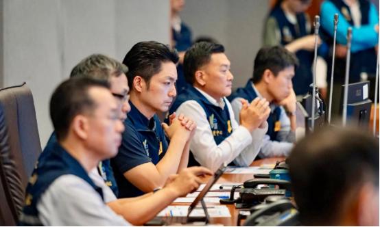 蒋万安道歉了，民众不买账，失望至极。 10月10日，蒋万安两度就竞选MV争议