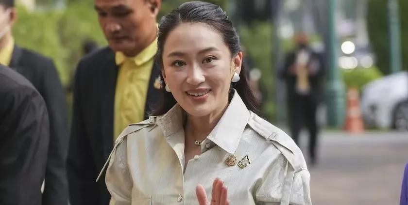 泰国第三机动师杀入柬埔寨腹地，冲突已经升级。首先7月26日泰军坦克开进柬埔寨的