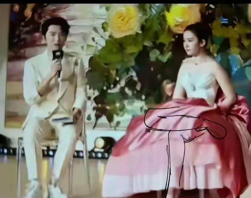 刘亦菲：拍这么清楚，我不要面子嘛？​​​