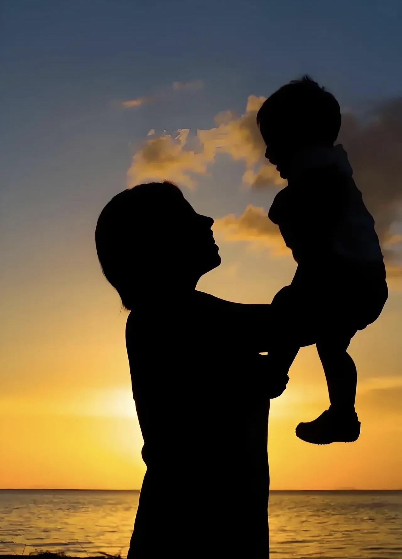 看到很扎心的一句话：“请善待你的母亲，因为她下辈子不会再来。如果能一命抵一命，那