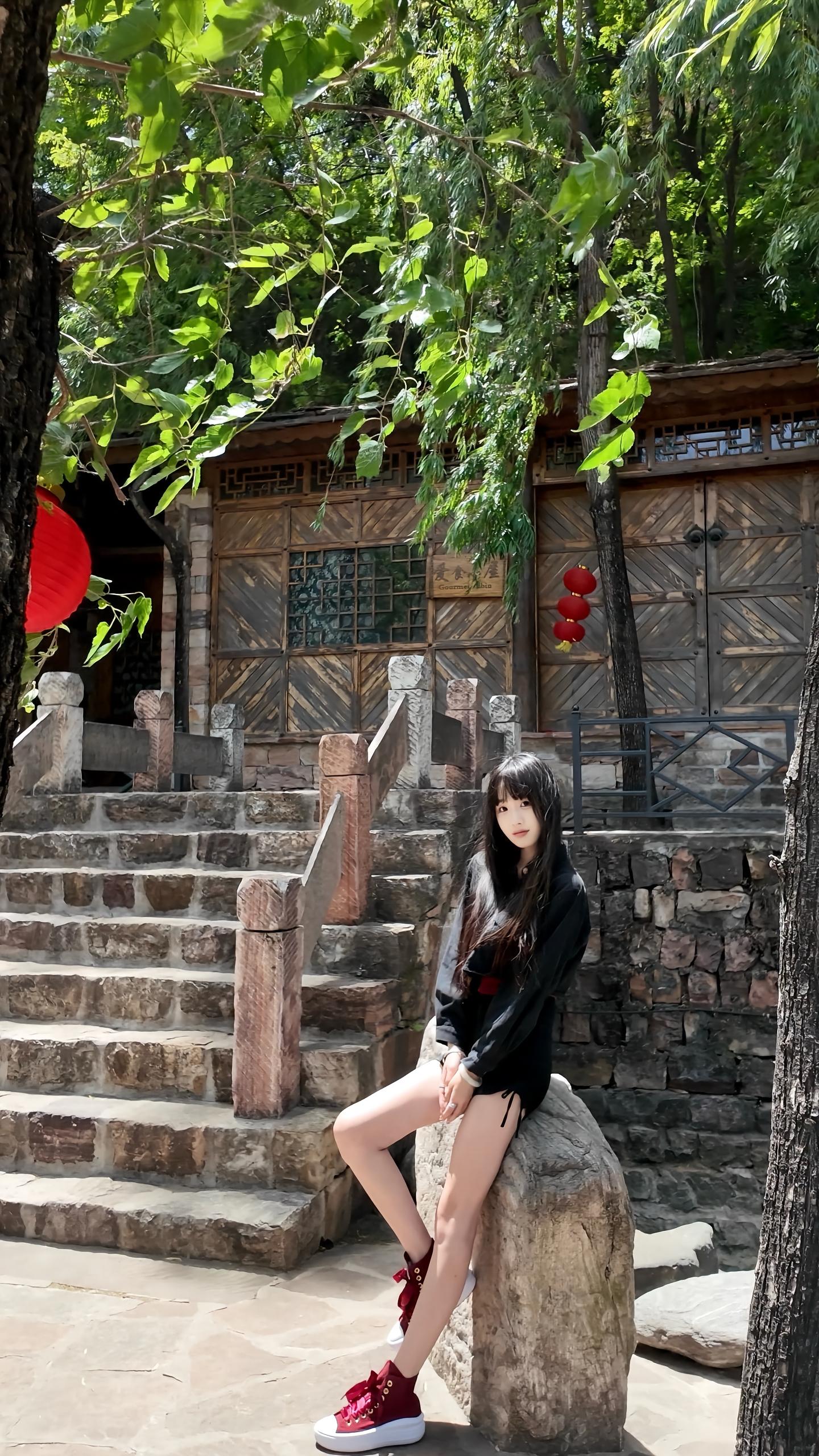 我们曾经彻夜长谈，如今却都不互道晚安。