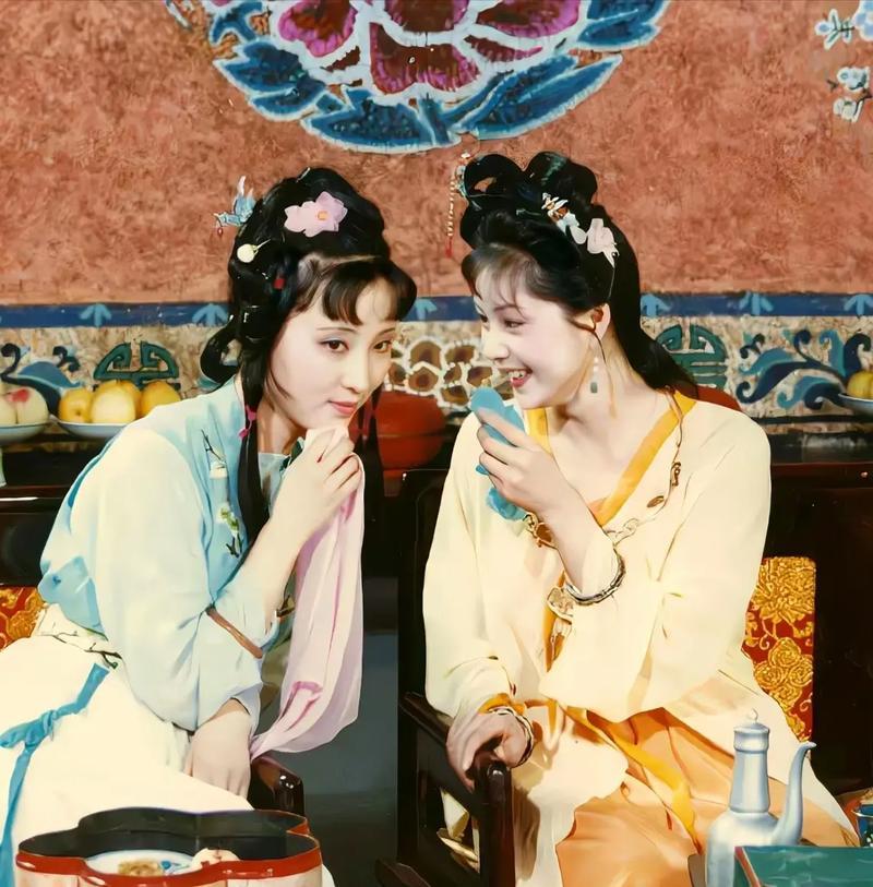 林黛玉和薛宝钗谁的出身更高?若单论出身，毋庸置疑，自然是林黛玉的出身更高一些。只