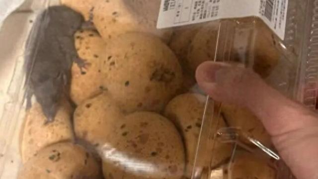 山姆“极速达”麻薯盒内出现活鼠! 当事人: “打开那一刻人都吓蒙了”