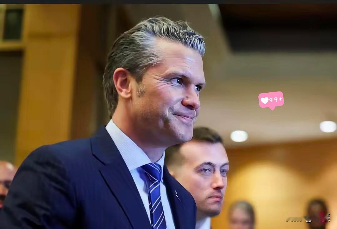 就在刚刚，美国和菲律宾同时宣布了！​10月31日，美国防长赫格塞斯和菲律宾防