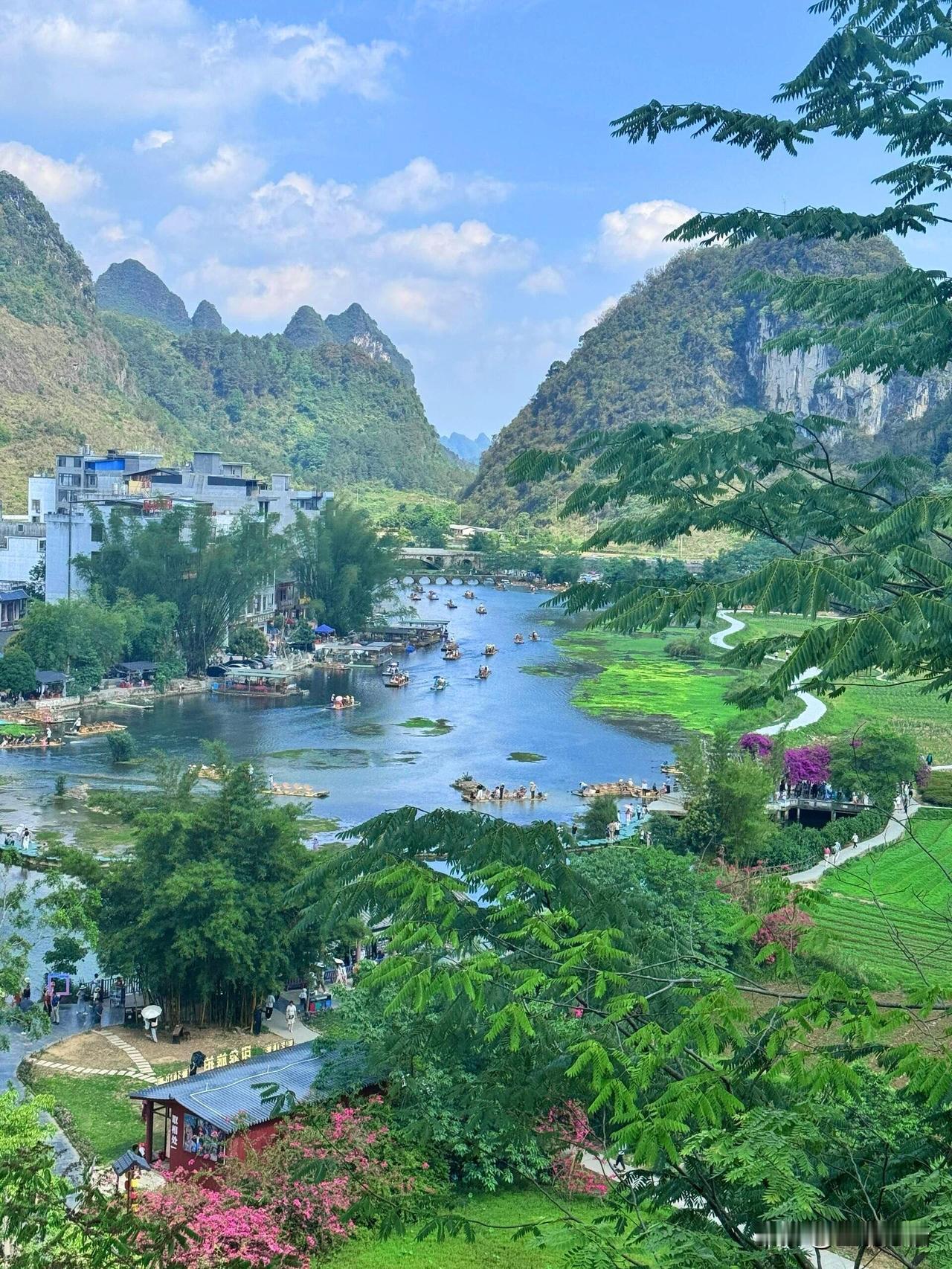 放弃三亚选崇左！娃玩到拽不走😭冬天带娃避寒，真的不想人挤人！在三亚和崇左