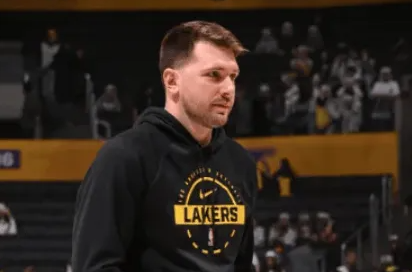 NBA常规赛圣诞大战，湖人96-119不敌火箭。本场比赛，湖人队球员卢卡-东契