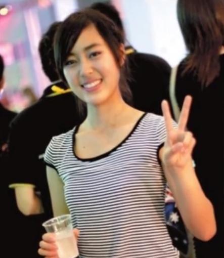 美女学霸谭秋韵：高一决定放弃高考，后被8所世界名校争抢谭秋韵1993年出生在北