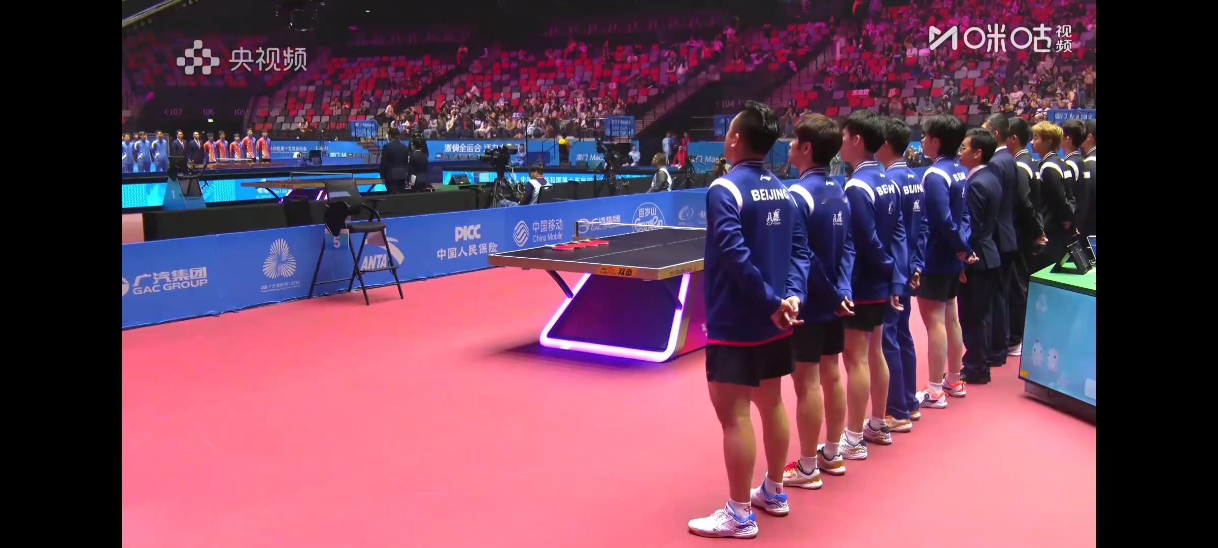 龙龙加油发现龙龙进场穿了长裤🥺🥺🥺