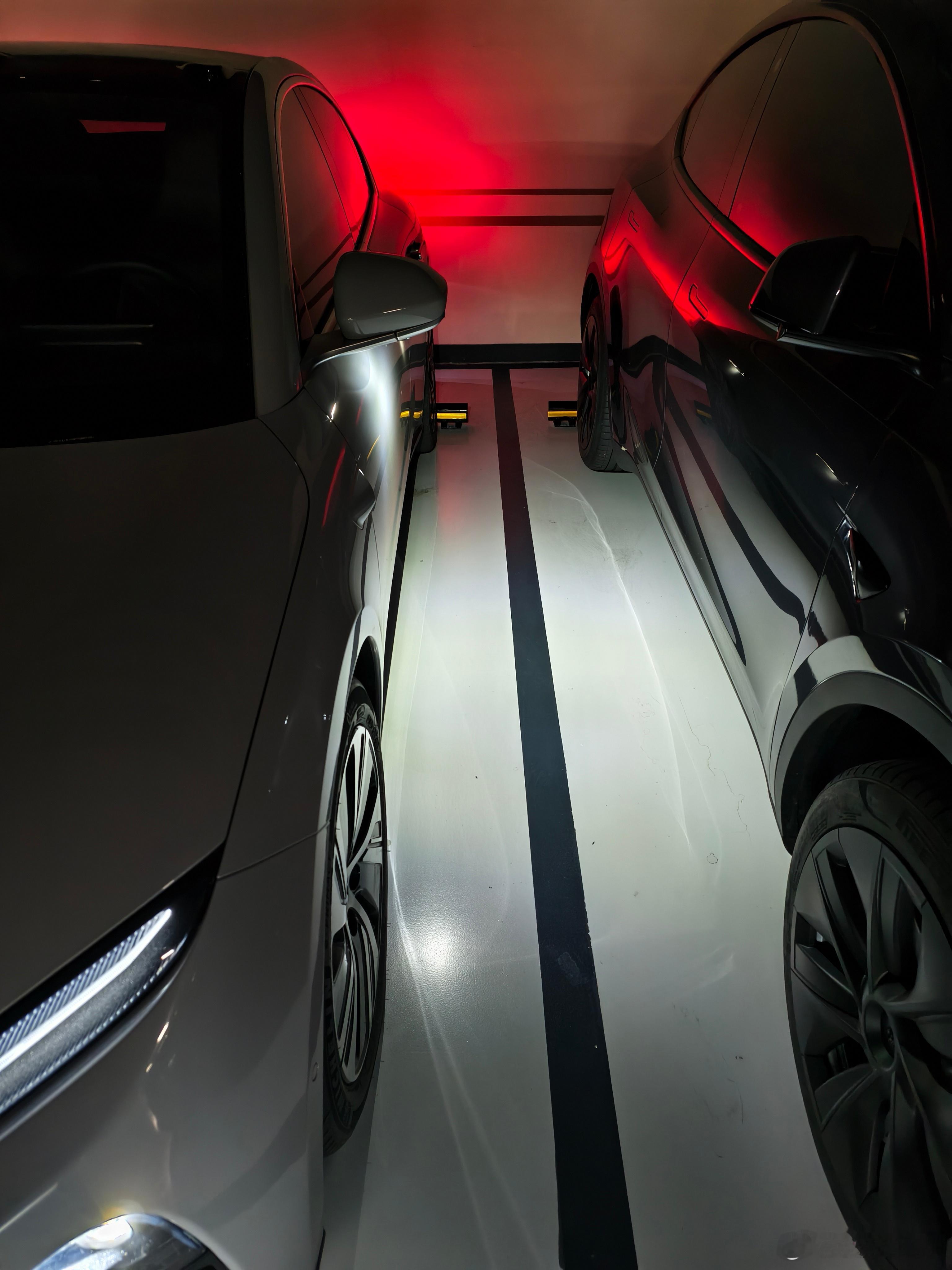 靠柱子一侧的正确停法✅（其实还可以更极致一点）