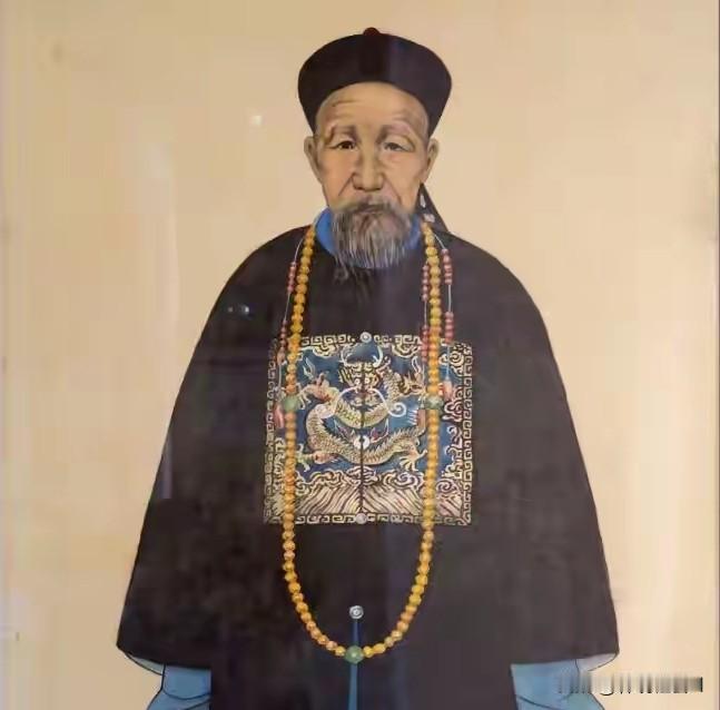 满清家奴，镇压农民起义，维护满清政权，屠杀自己的同胞……这样一个以屠杀起家的人，