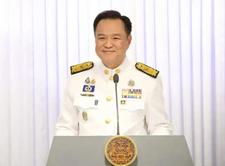 全世界都乱成一锅粥的时候，你猜泰国在干嘛？人家不声不响地，把自己的家安顿好了。选