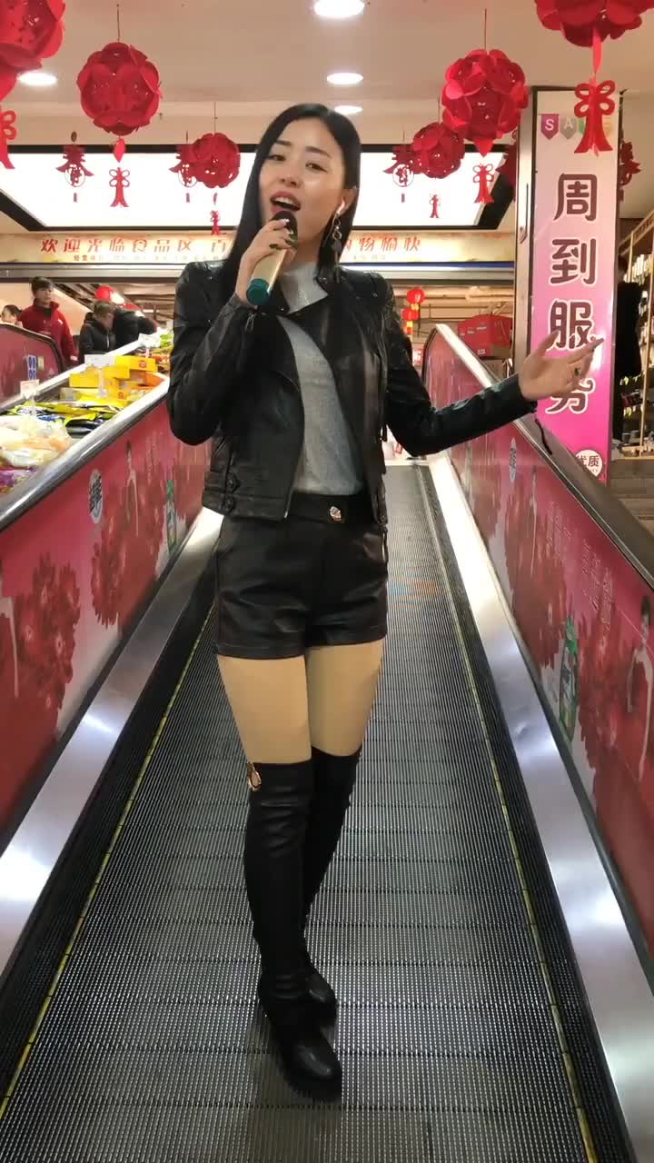 2018年赖有天最新网络歌曲《痛爱》伤感情歌