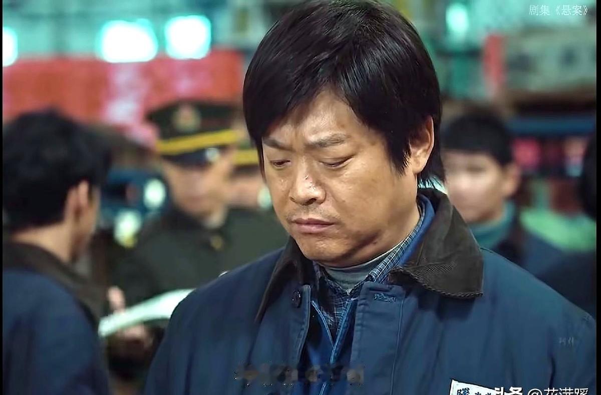 卞记旅馆那起案子里，最先露出破绽的不是人，是一只鞋。刘永坤踩在现场留下痕迹，警