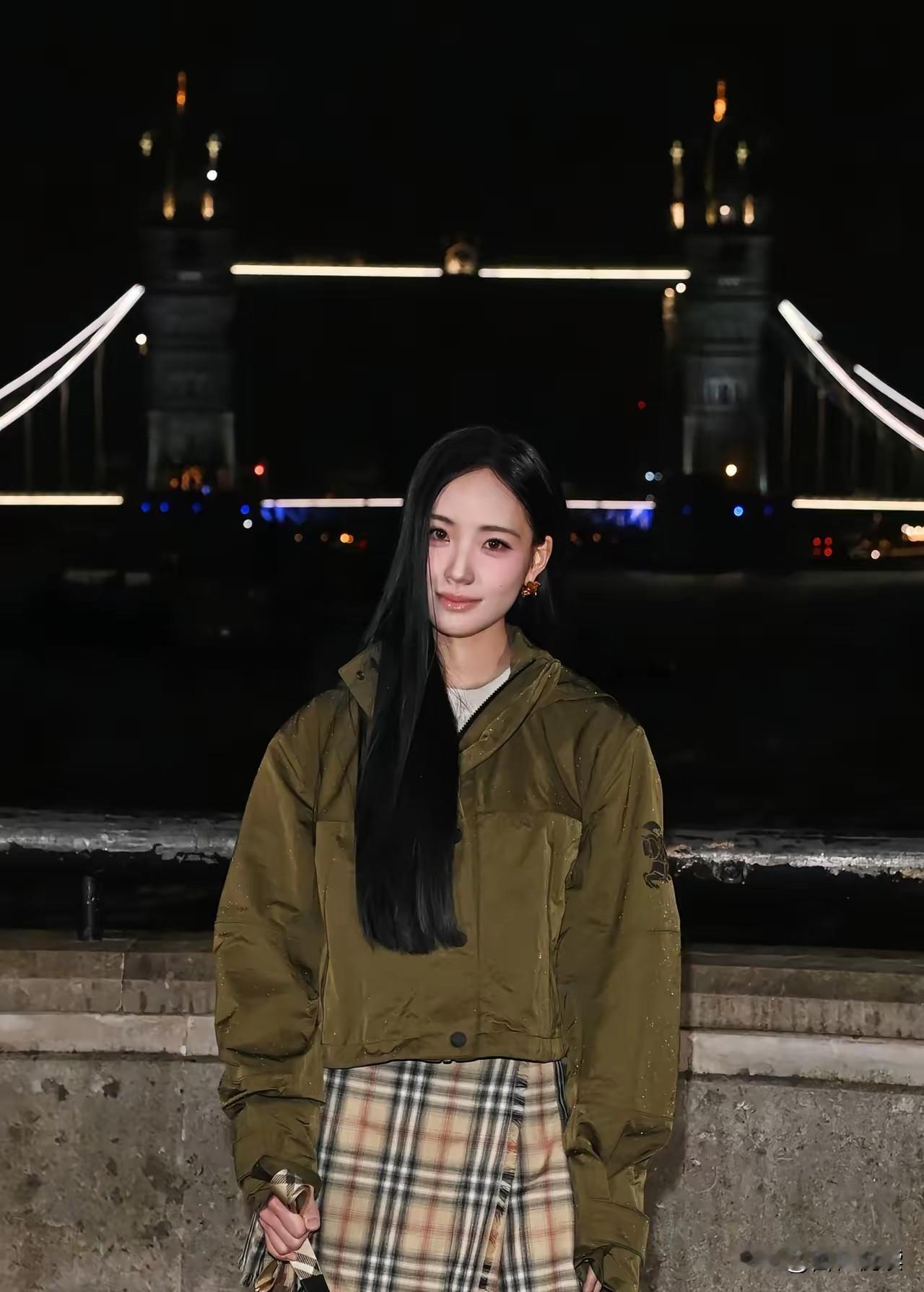 此刻才发现汪家喜添丁的同时S家的人也没闲着马筱梅生子被炒上了热搜各种夸