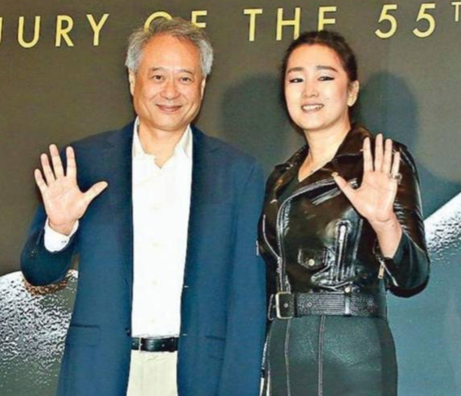 2014年，巩俐指责金马奖评选不公平，“特别感谢金马奖给我这个机会，让我认识了一