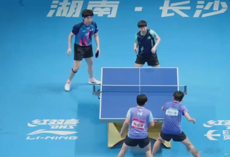 【“莎头”首秀速胜！3-0横扫晋级，下轮迎战“高远珊”】2026全锦赛双打项目