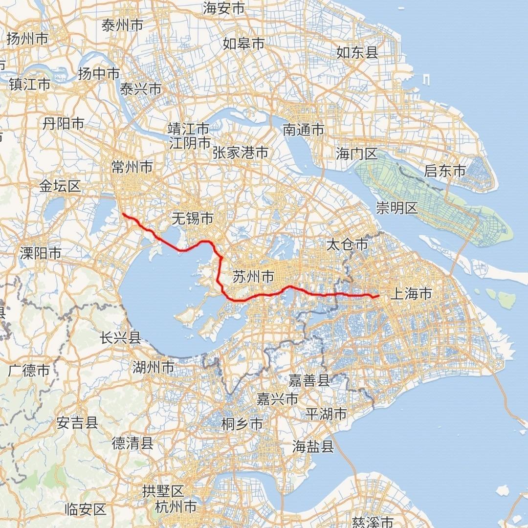 总觉得无锡那些年有点走偏了，你看苏州当年跟昆山中间也隔着不少农田，人家愣是往东一